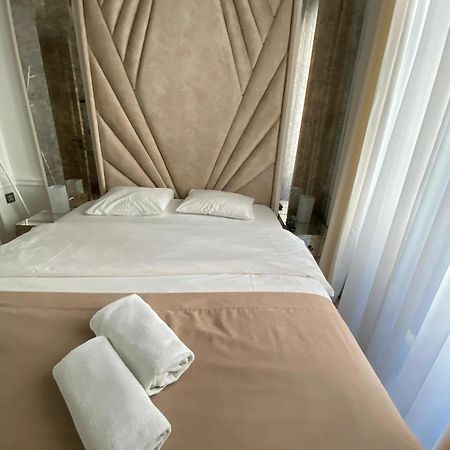 Ab Residences -Cihangir Luxury Antique Apartment Isztambul Kültér fotó