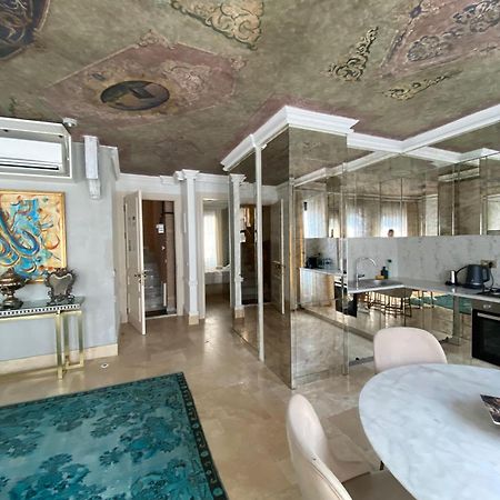 Ab Residences -Cihangir Luxury Antique Apartment Isztambul Kültér fotó